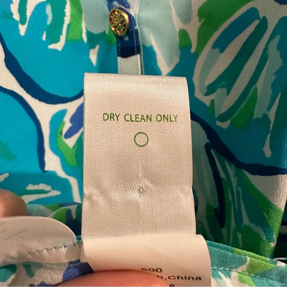 Lilly Pulitzer Sunny Shoulder Elsa Top in Agate Green Lazy River (Medium) - Picture 13 of 13